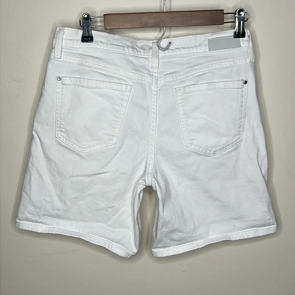 DKNY JEANS BLEECKER BOYFRIEND WHITE SHORTS SIZE 10P